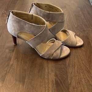 Stuart Weitzman Beige Women's Sandals